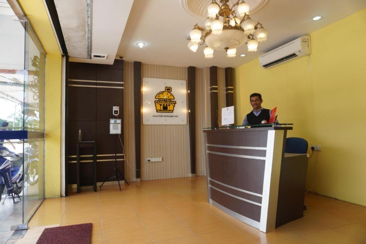 Hotel Zamburger Airport Кота Бару Екстериор снимка